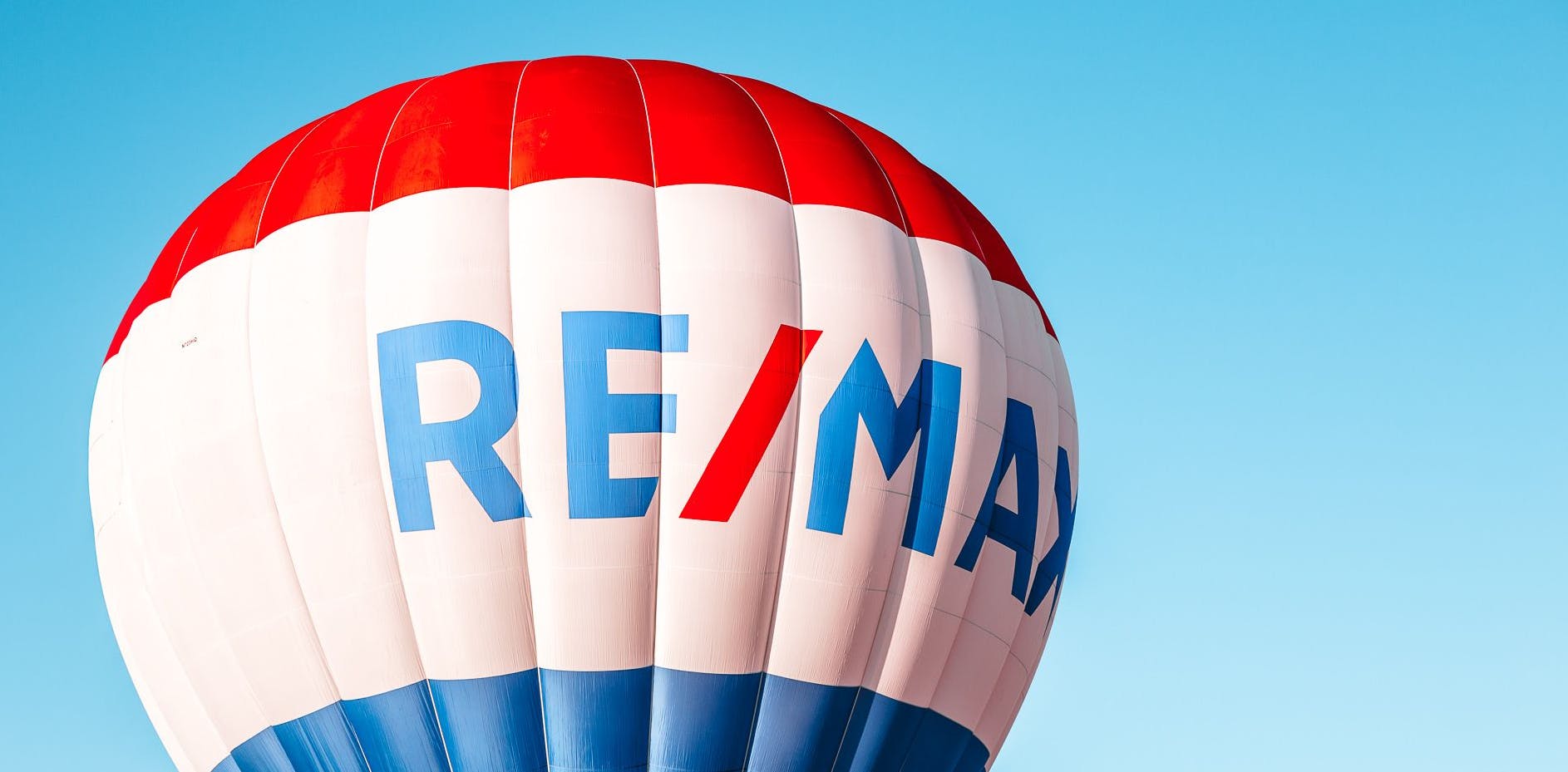 The RE/MAX balloon flying for the Lifting the World Up global event. Photo credit: Missy Miller.